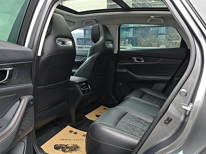 Фото 8 - Changan UNI-K