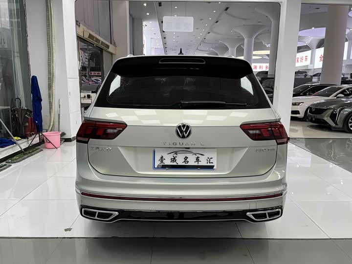 Фото 6 - Volkswagen Tiguan L Pro