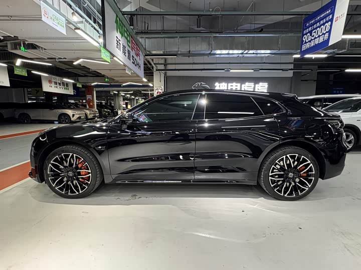 Фото 3 - Zeekr 001