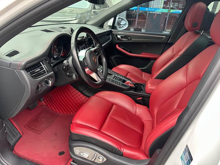 Фото 3 - Porsche Macan