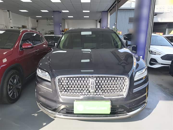 Фото 3 - Lincoln Nautilus