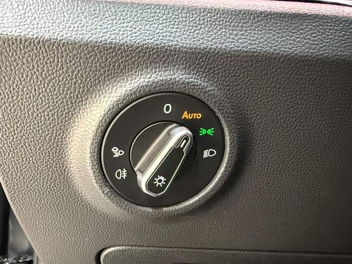 Фото 9 - Volkswagen Tayron