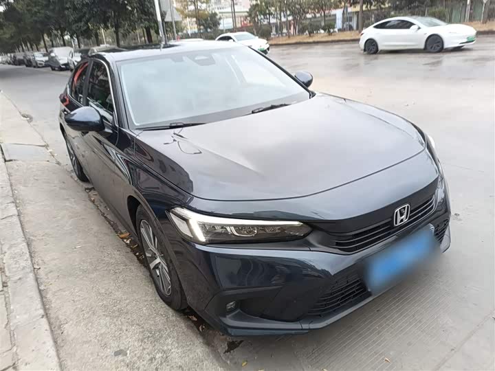 Фото 4 - Honda Civic