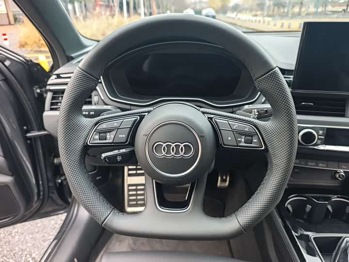 Фото 7 - Audi A4L