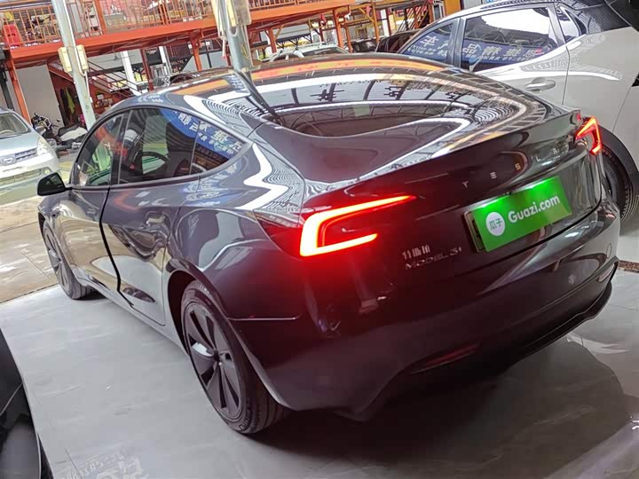 Фото 5 - Tesla Model 3