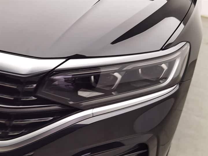 Фото 7 - Volkswagen Passat