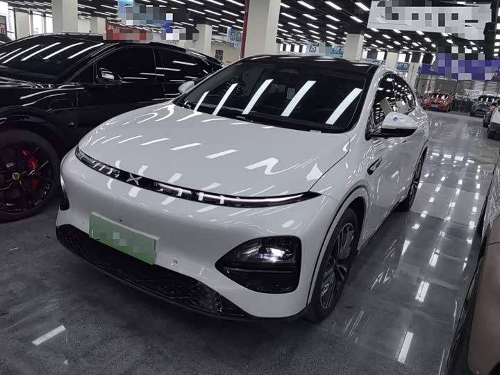 Фото 2 - XPeng G6