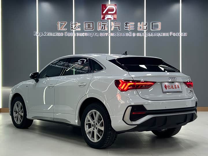 Фото 5 - Audi Q3 Sportback