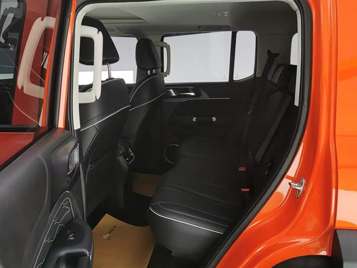 Фото 7 - Tank 300