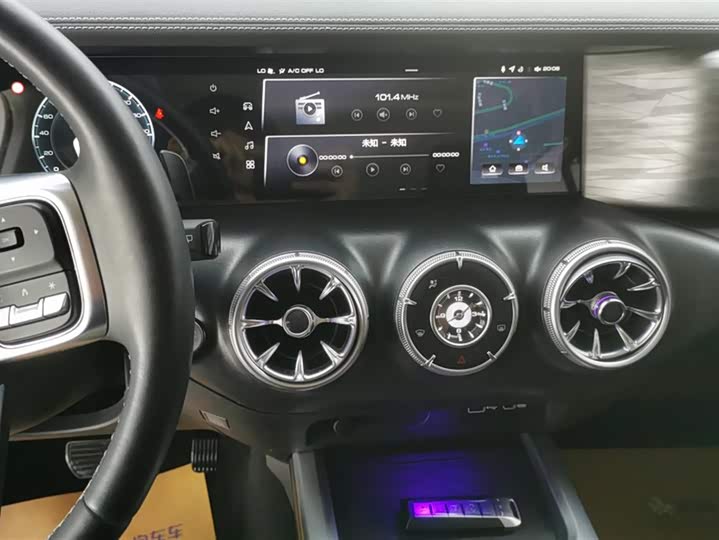 Фото 9 - Tank 300