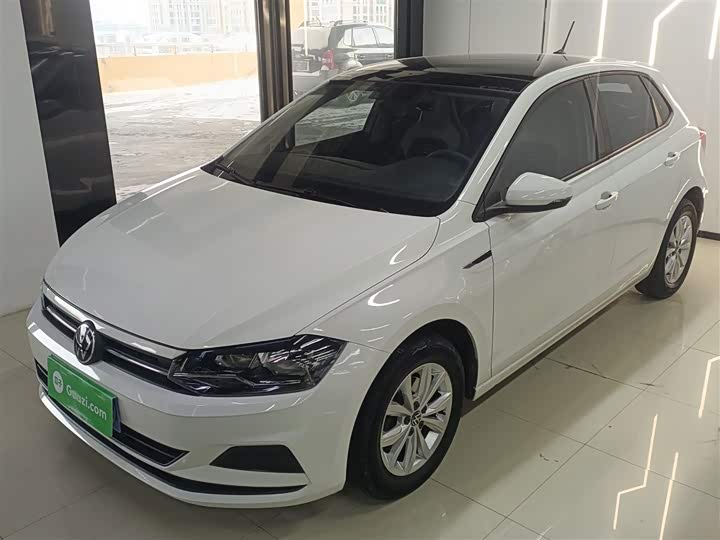 Фото 2 - Volkswagen Polo