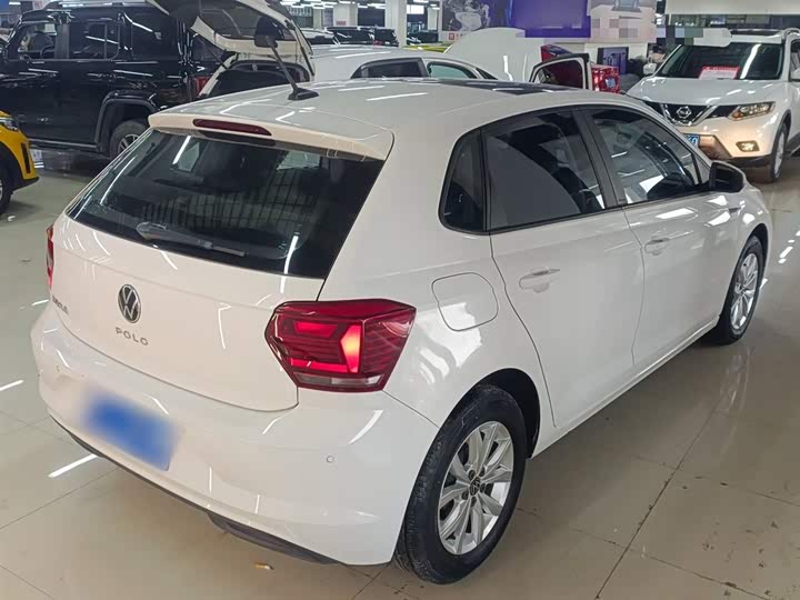 Фото 7 - Volkswagen Polo