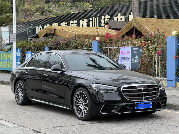 Фото 3 - Mercedes-Benz S-Class