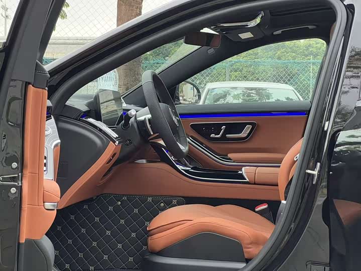 Фото 9 - Mercedes-Benz S-Class