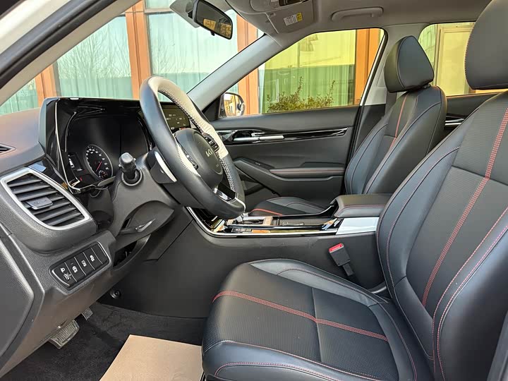 Фото 4 - Kia KX3