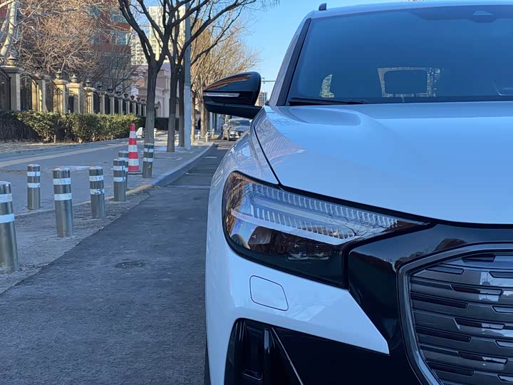 Фото 7 - Audi Q4 e-tron