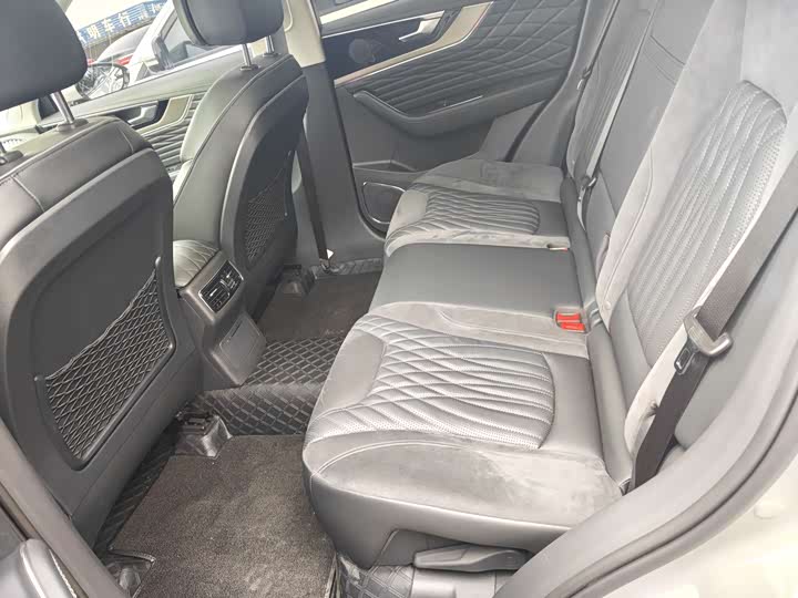 Фото 5 - Hongqi HS5