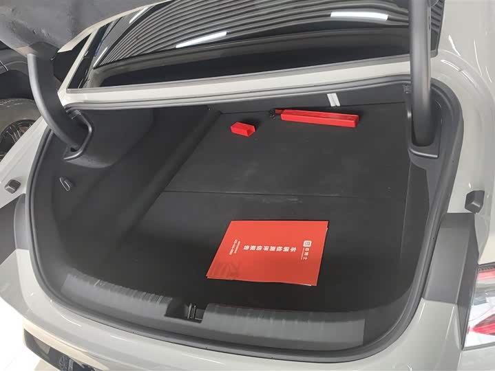 Фото 4 - Xiaomi SU7