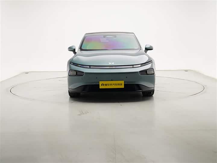 Фото 3 - XPeng P7