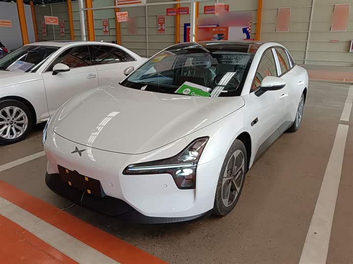 Фото 2 - XPeng Mona M03