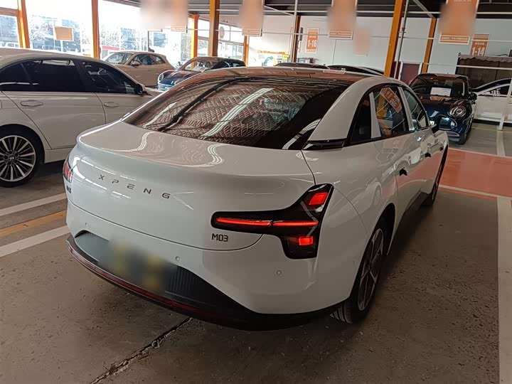 Фото 7 - XPeng Mona M03