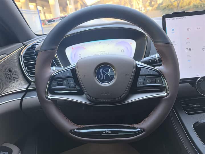 Фото 3 - BYD Han