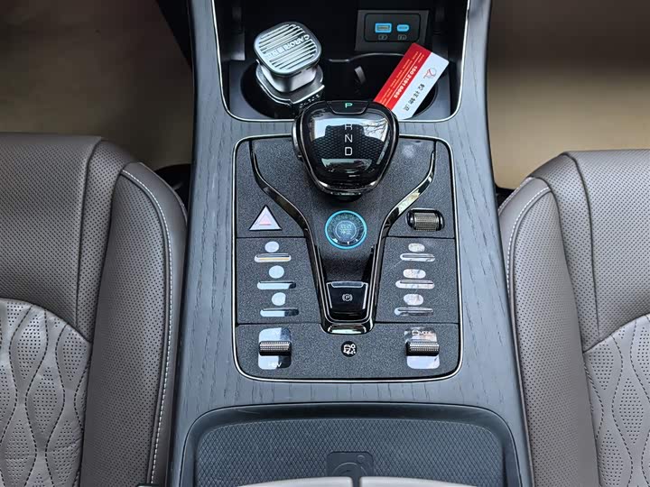 Фото 7 - BYD Han