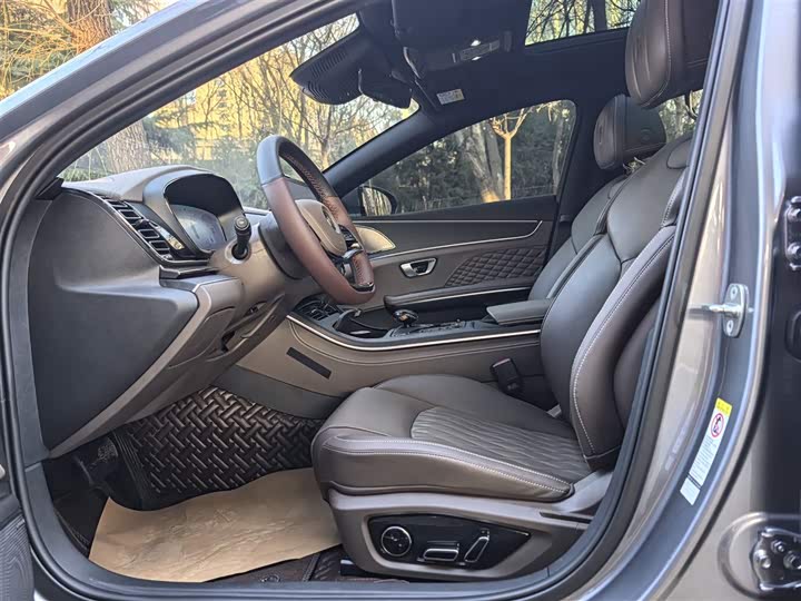 Фото 8 - BYD Han