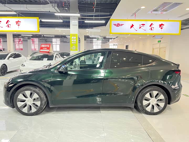 Фото 8 - Tesla Model Y