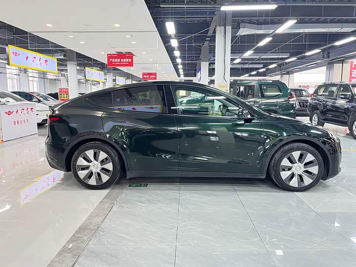 Фото 9 - Tesla Model Y