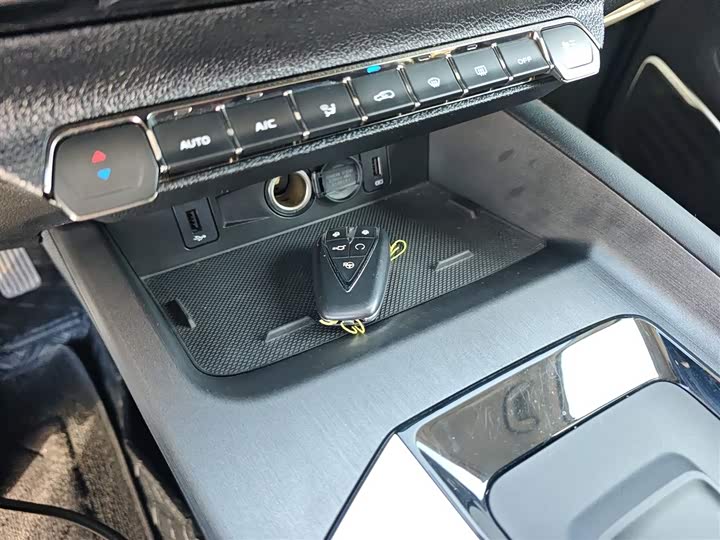 Фото 9 - Changan Oshan X7 Plus