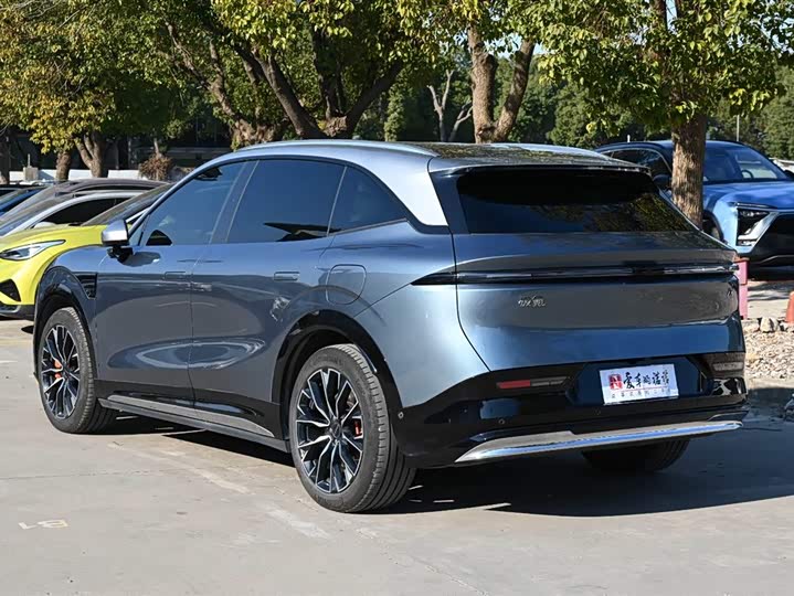 Фото 4 - Zeekr 7X