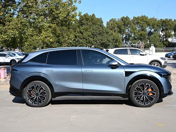 Фото 7 - Zeekr 7X