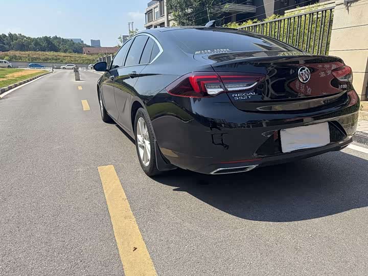 Фото 7 - Buick Regal