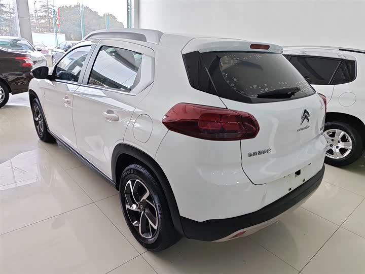 Фото 5 - Citroen C3-XR