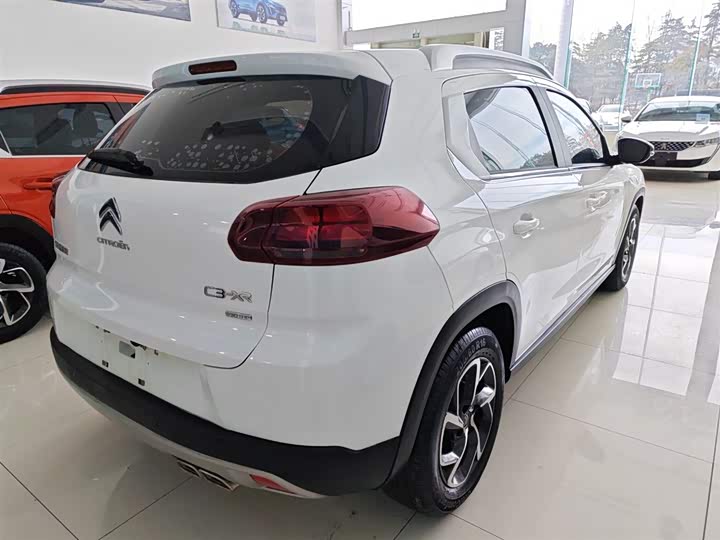 Фото 7 - Citroen C3-XR