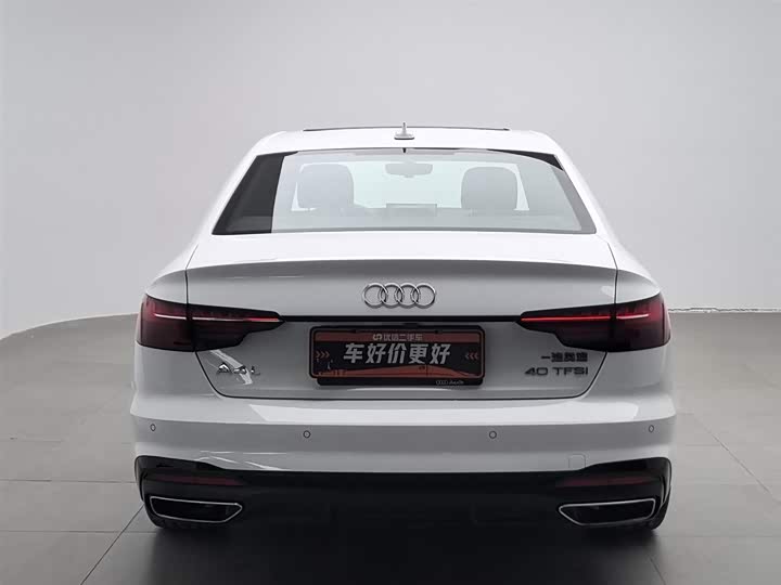 Фото 4 - Audi A4L