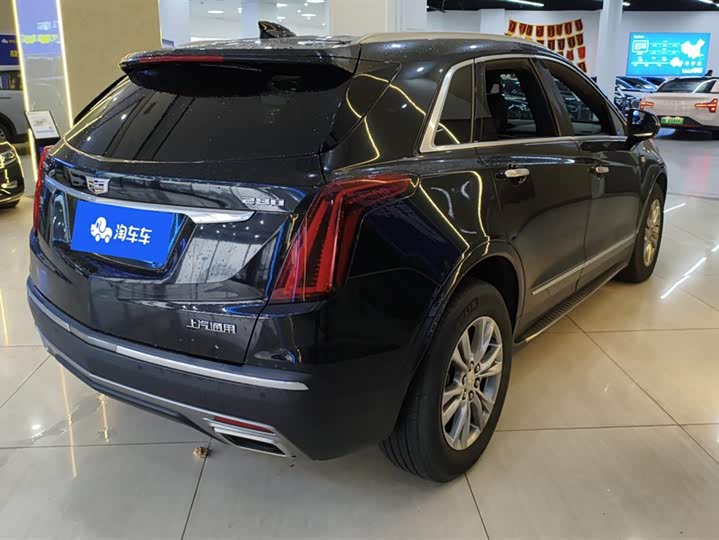 Фото 3 - Cadillac XT5