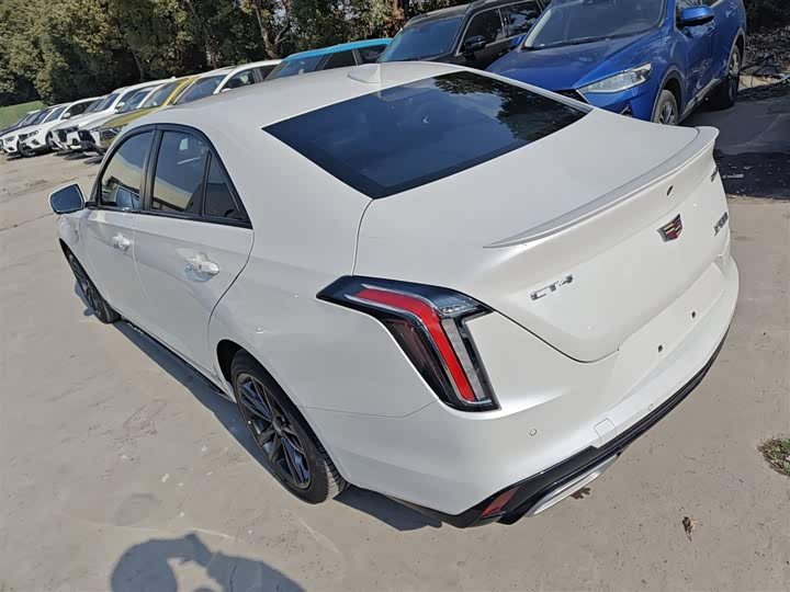 Фото 5 - Cadillac CT4