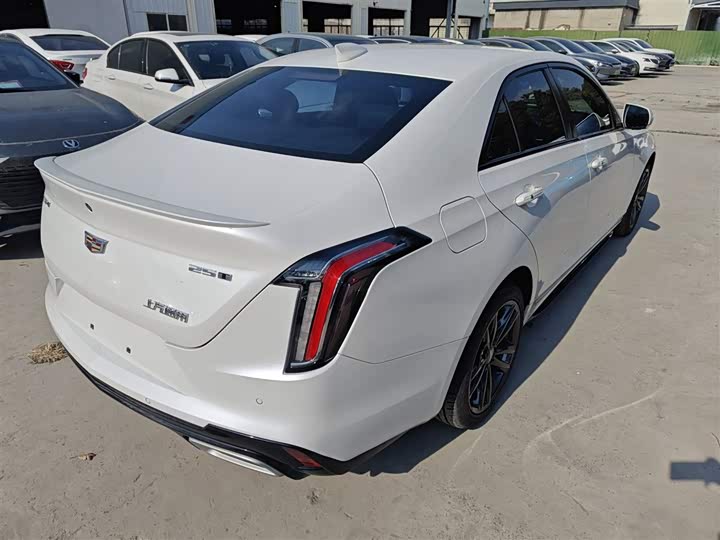 Фото 7 - Cadillac CT4