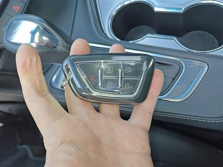 Фото 9 - Cadillac CT4