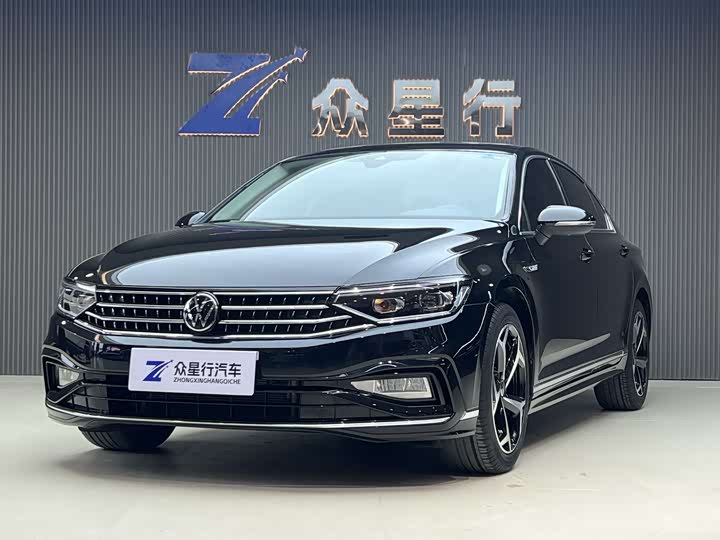 Фото 1 - Volkswagen Magotan