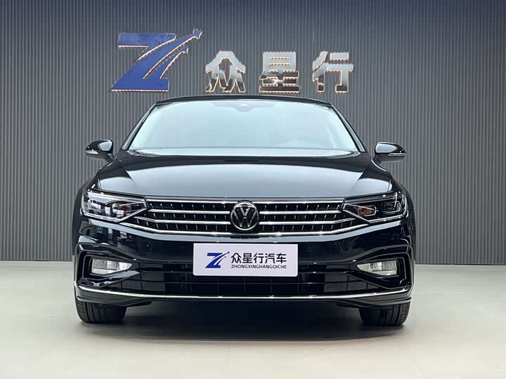 Фото 2 - Volkswagen Magotan