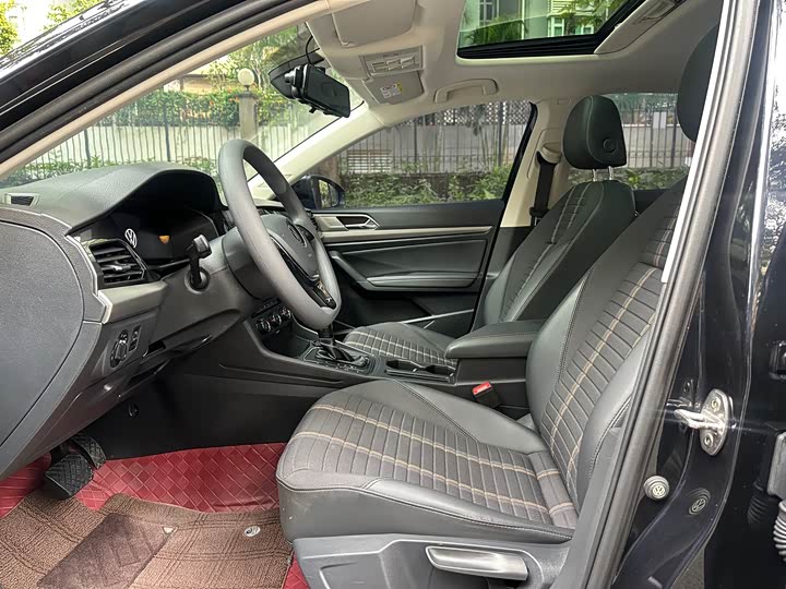 Фото 3 - Volkswagen Lavida