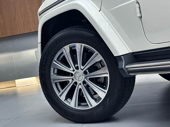 Фото 7 - Mercedes-Benz G-Class