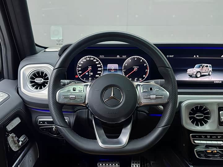 Фото 9 - Mercedes-Benz G-Class