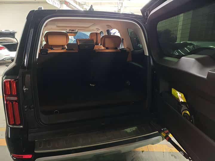 Фото 3 - Tank 500 Hybrid