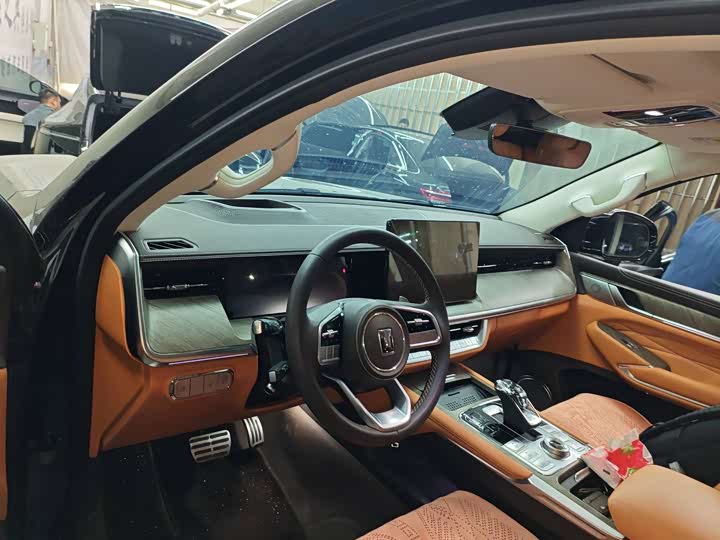 Фото 7 - Tank 500 Hybrid