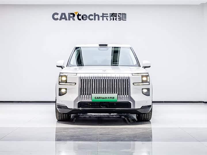 Фото 2 - Zeekr 9X