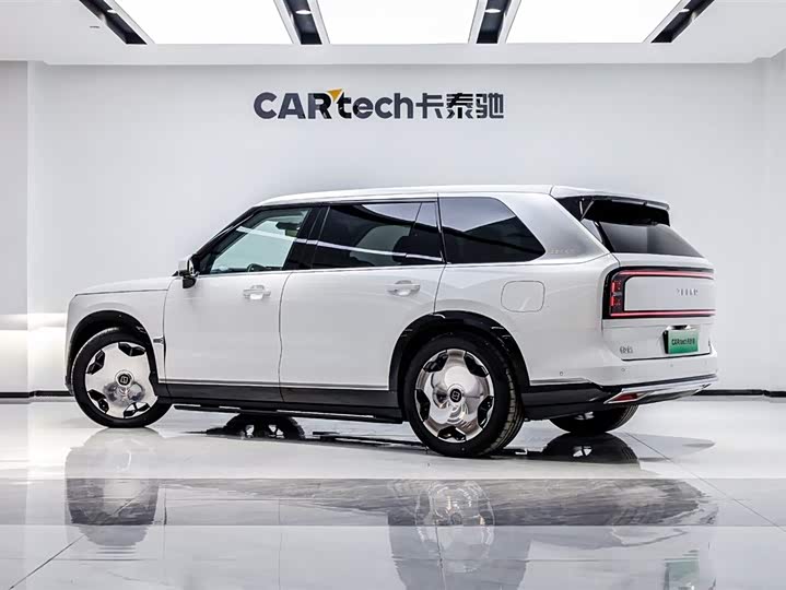 Фото 4 - Zeekr 9X